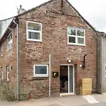 Milo's Place Is A From Lejlighed Egremont (Cumbria)