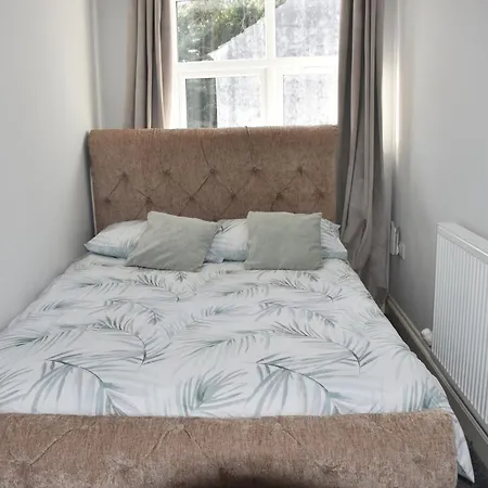 Milo's Place Is A From Apartament *